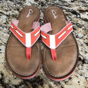 Size 8M Clarks Sandals